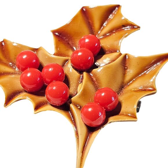 Vintage Style Holly Leaf Brooch Pin 1.88" Red Berries Christmas Holiday Gift Box - Picture 6 of 9